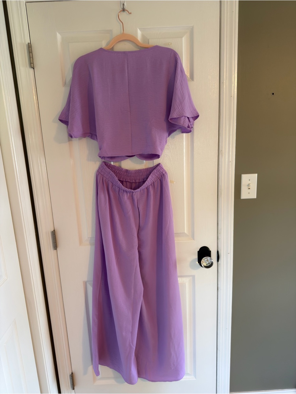 Zenana Outfitters Lavender Two-Piece Wide Leg Capris Set - Picture 2 of 3